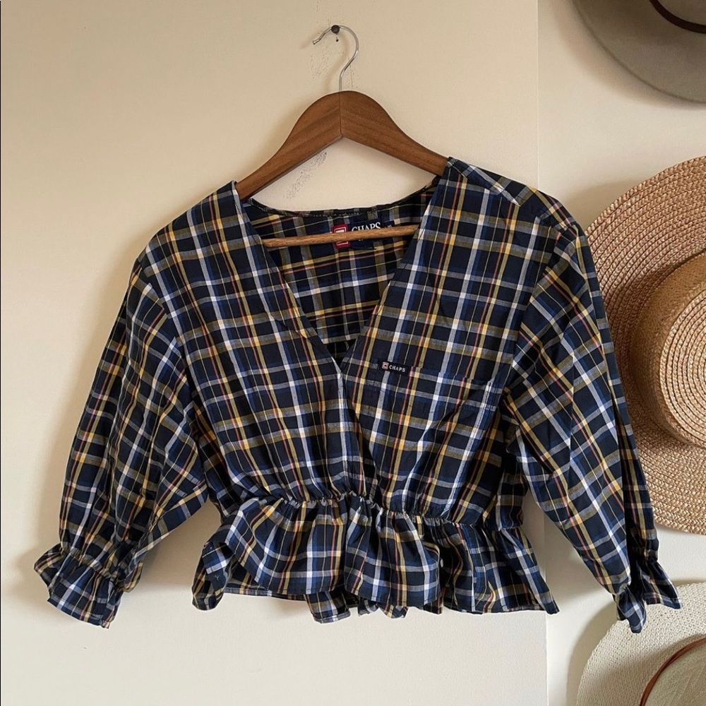 Chap’s women’s gingham crop top